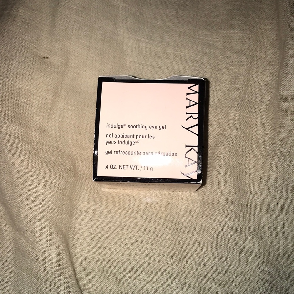 Mary Kay Indulge Soothing Eye Gel